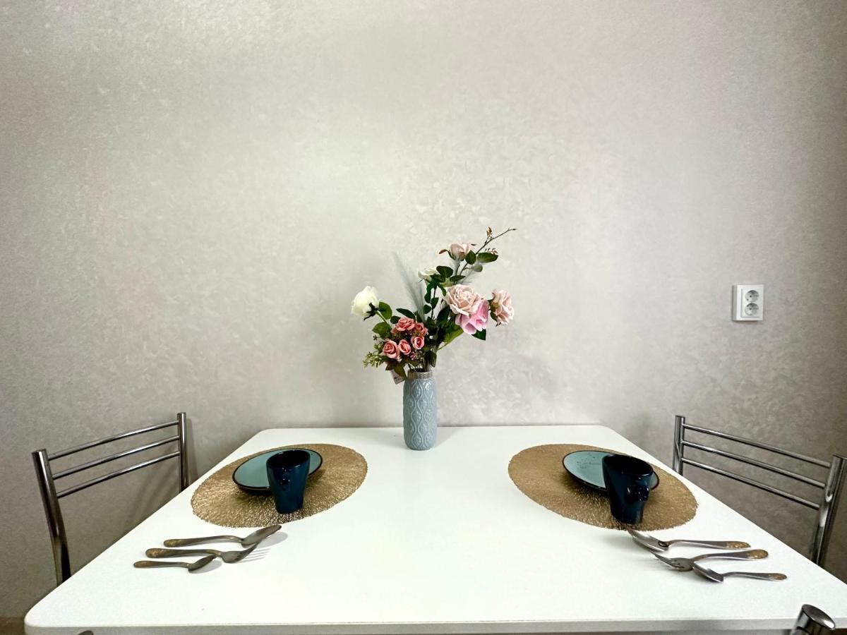 Ustʼ-Kamenogorsk 1 Комнатная Драмтеатр 1Bedroom Apartment מראה חיצוני תמונה